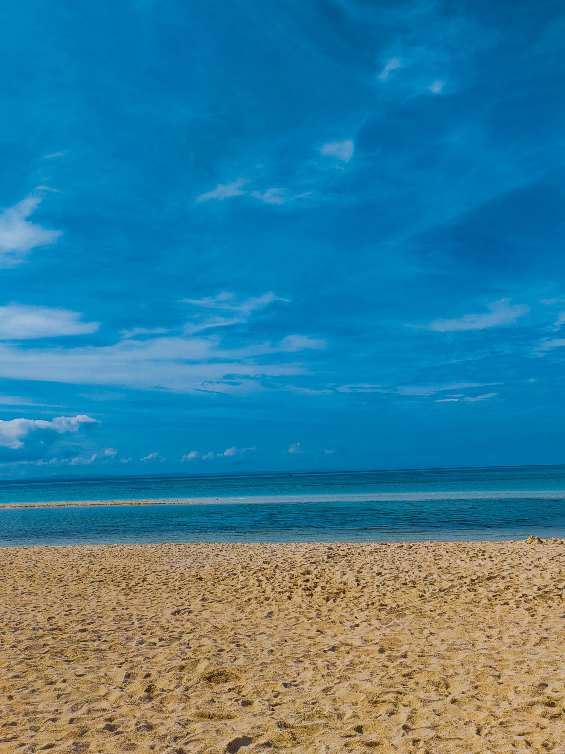 vacation in bantayan island, hungry beach co