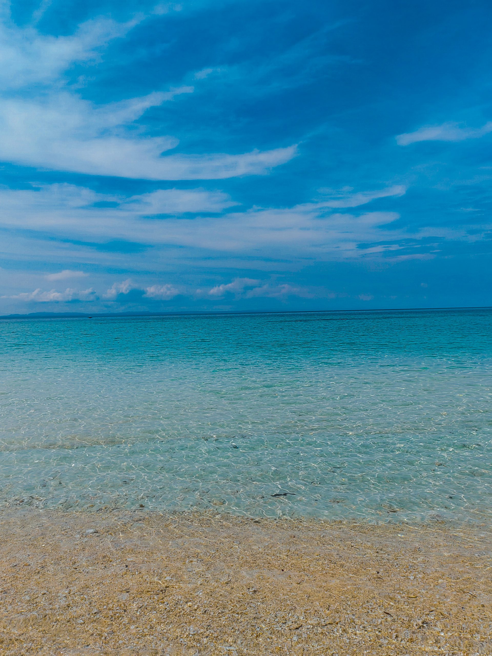 vacation in bantayan island, hungry beach co